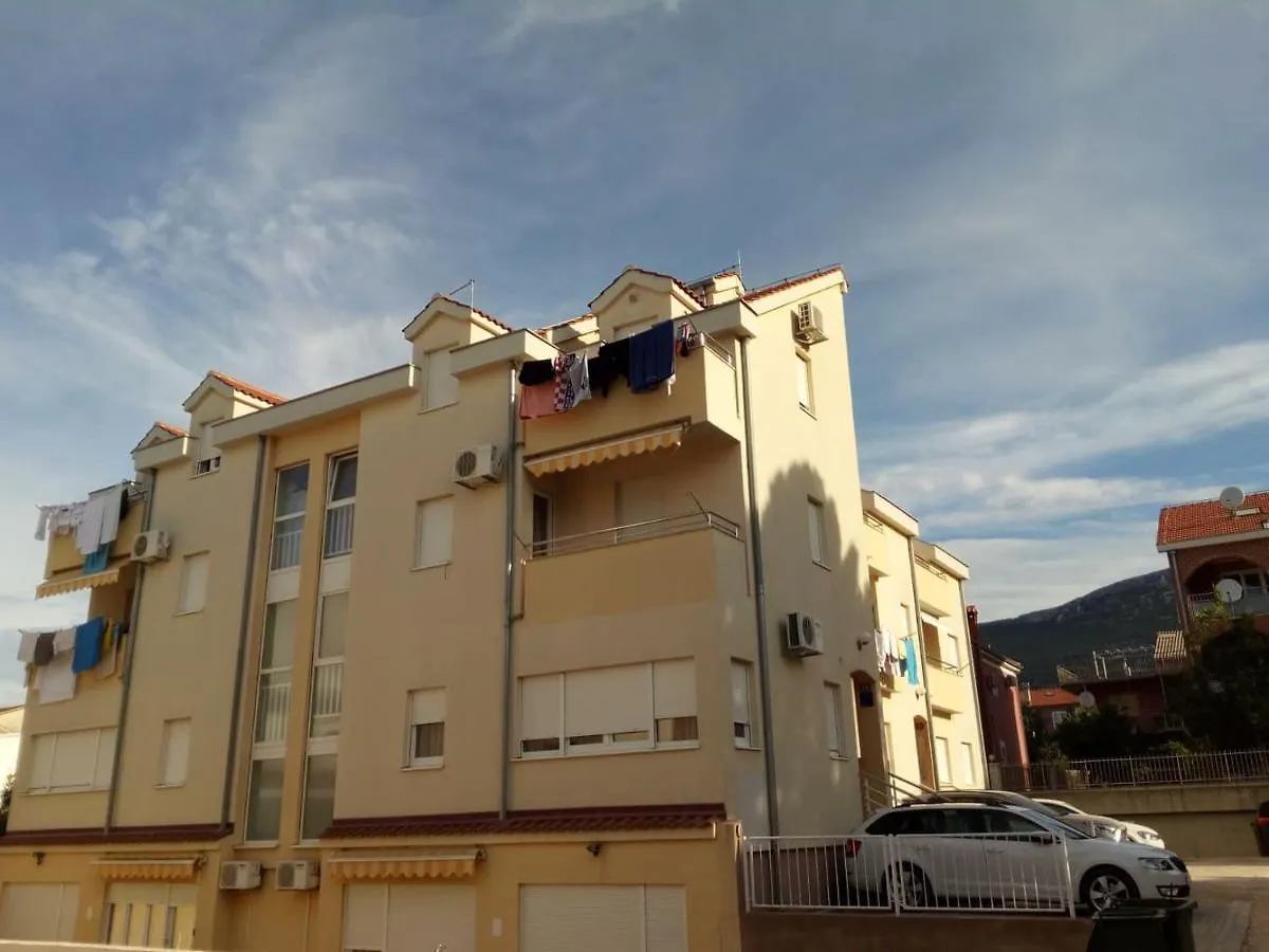 Apartment Bambino Kaštela Kroatien