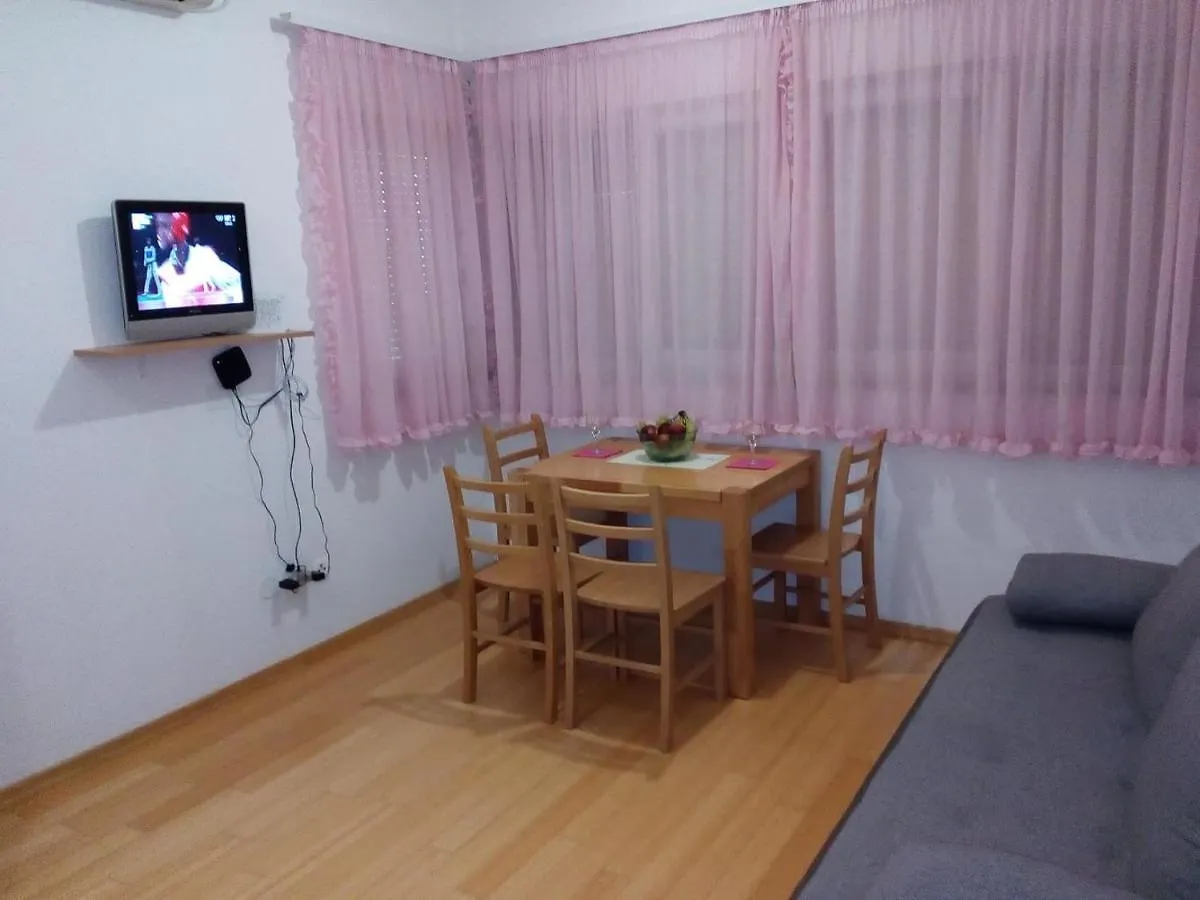 Apartment Bambino Kaštela
